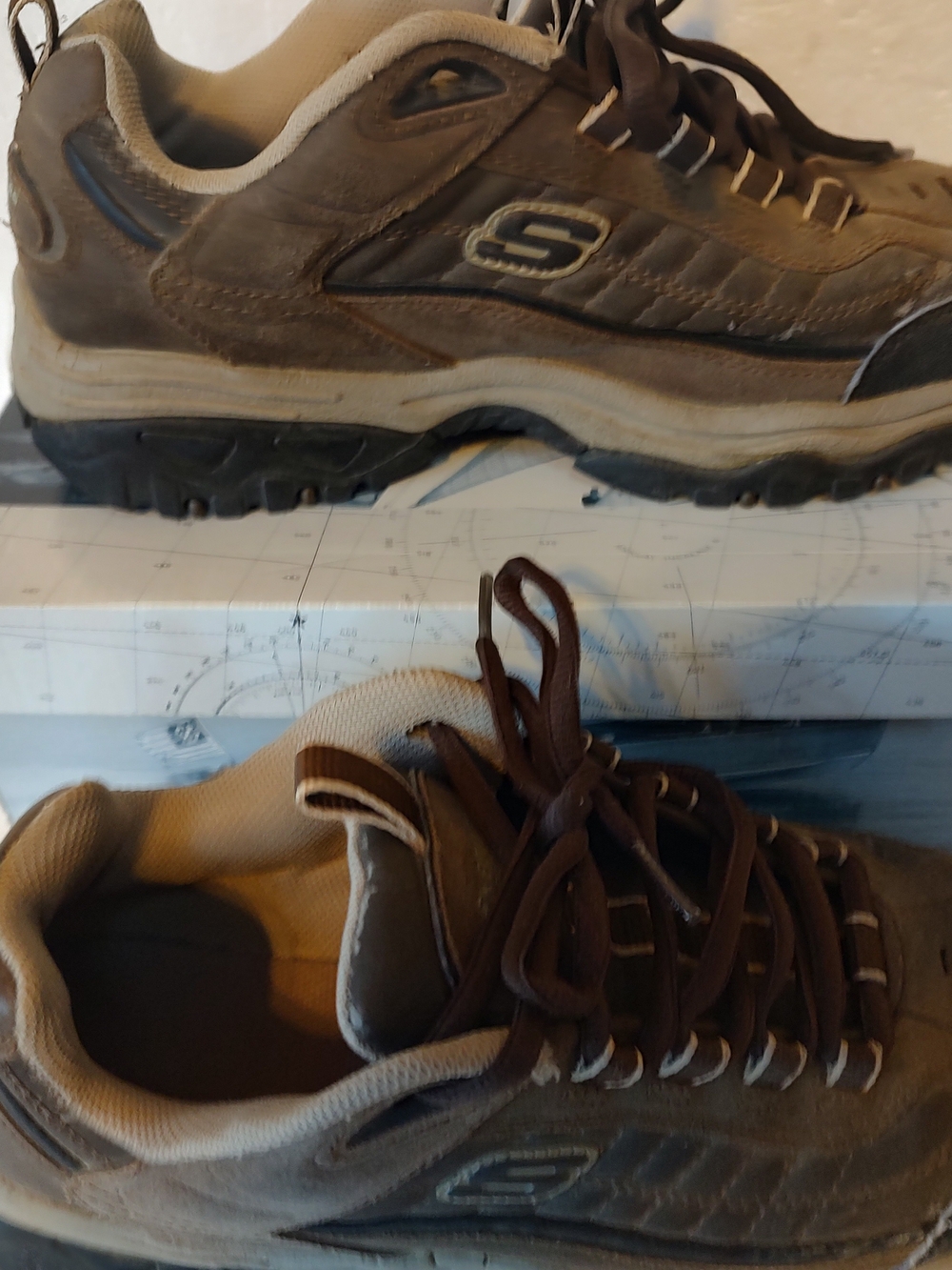Skechers Men's Brown Casual Leather-Look Lace-Up Shoe